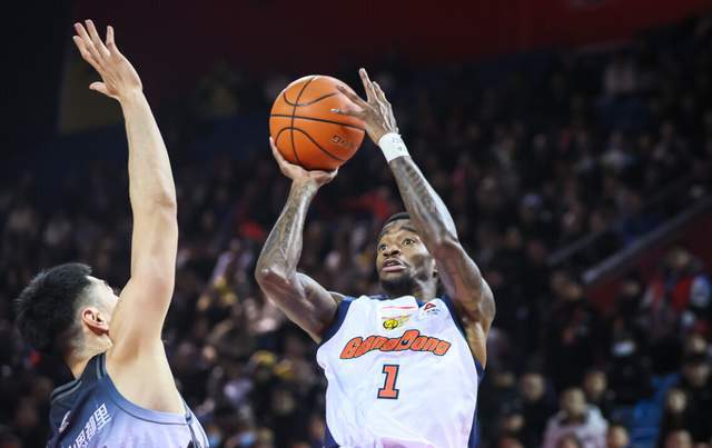 万博体育官方网站-CCTV5直播!广东VS吉林拒绝爆冷,胡明轩渐入佳境,杜锋力保榜首